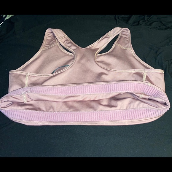 Nwt! Nike sports bra (plus size) - Picture 4 of 7